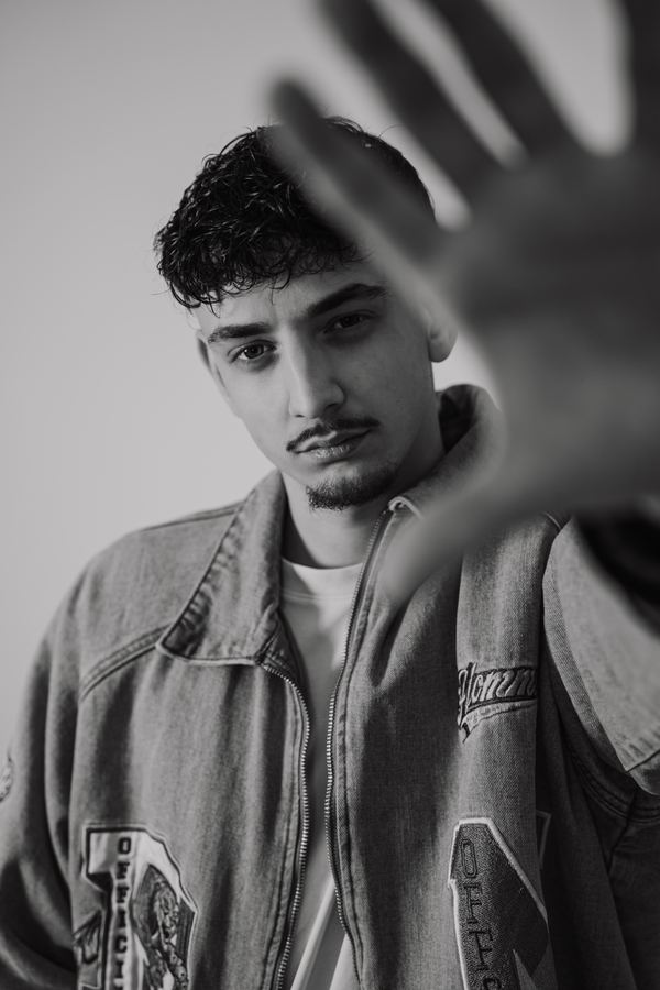 Presskit portret door ZH Creations